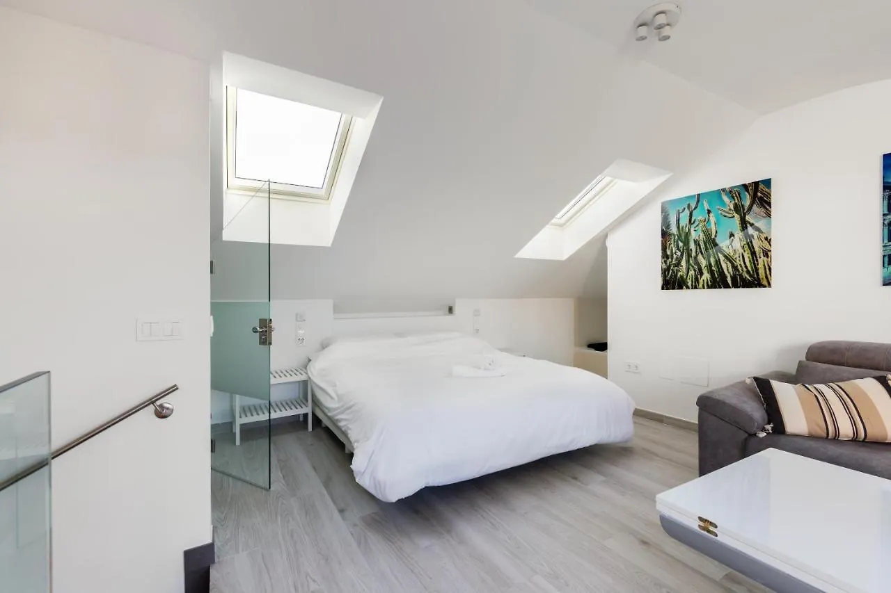 Minty Stay - La Merced Atico Duplex Malaga Apartment