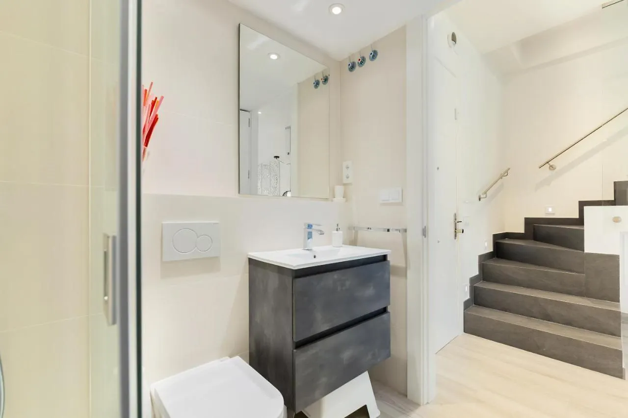 Minty Stay - La Merced Atico Duplex Malaga Apartment