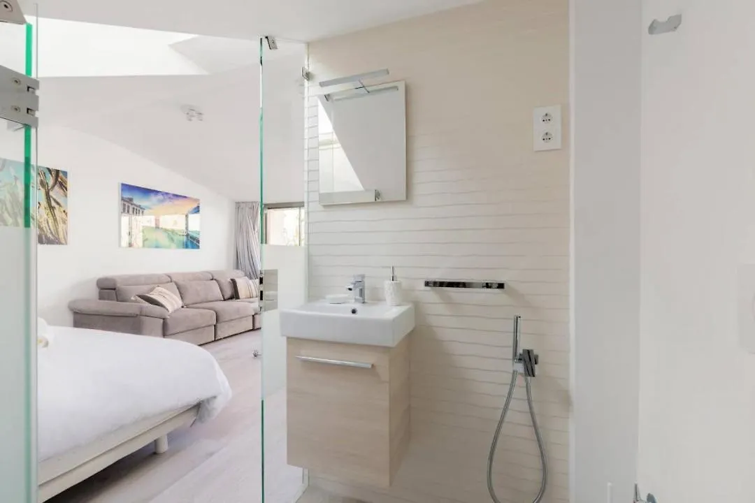 Minty Stay - La Merced Atico Duplex Malaga