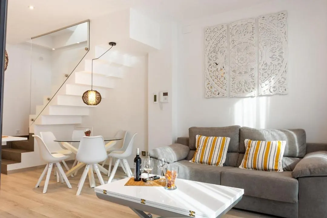 Minty Stay - La Merced Atico Duplex Málaga Appartement